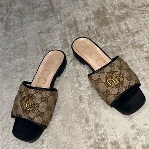 Gucci Women's Brown and Black Slide Sandals
